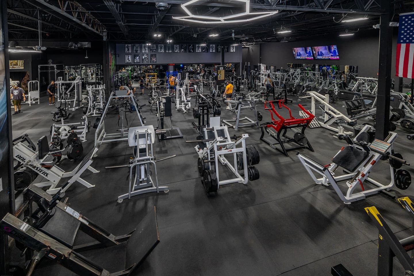 ryseathleticclub: Built in Gurnee. Grateful for this community. 🇺🇸